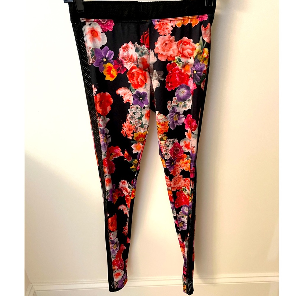 Onzie Floral legging